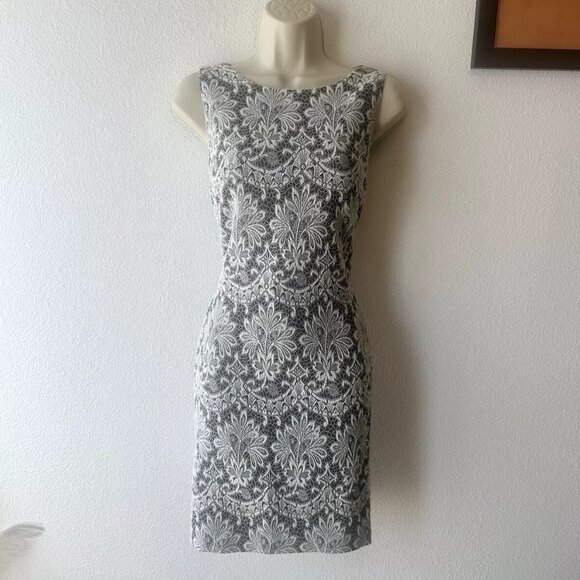 Alice + Olivia Sz 4 Gray White Donovan Lace‎ Sleeveless Sheath Shift Dress - Picture 2 of 9